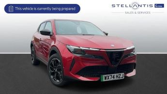 Alfa Romeo Junior 54kWh Elettrica Speciale SUV 5dr Electric Auto (156 ps)