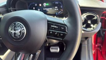 Alfa Romeo Junior 54kWh Elettrica Speciale SUV 5dr Electric Auto (156 ps)