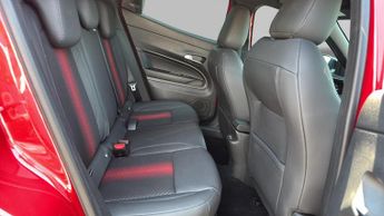 Alfa Romeo Junior 54kWh Elettrica Speciale SUV 5dr Electric Auto (156 ps)