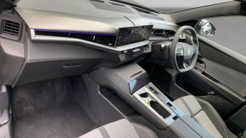 Vauxhall Grandland Electric 73kWh Ultimate SUV 5dr Electric Auto (213 ps)