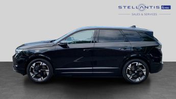 Vauxhall Grandland Electric 73kWh Ultimate SUV 5dr Electric Auto (213 ps)