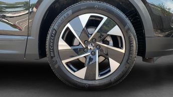 Vauxhall Grandland 1.2 Ultimate SUV 5dr Petrol Hybrid e-DCT Euro 6 (s/s) (136 ps)
