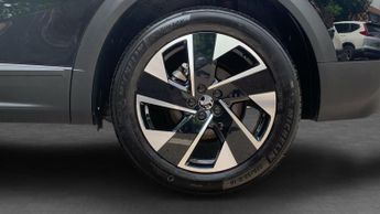 Vauxhall Grandland 1.2 Ultimate SUV 5dr Petrol Hybrid e-DCT Euro 6 (s/s) (136 ps)