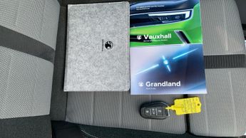 Vauxhall Grandland 1.2 Ultimate SUV 5dr Petrol Hybrid e-DCT Euro 6 (s/s) (136 ps)