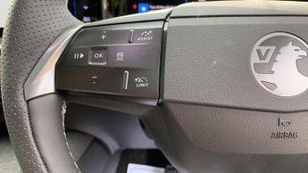 Vauxhall Grandland Electric 73kWh Ultimate SUV 5dr Electric Auto (213 ps)