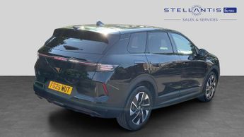 Vauxhall Grandland 1.2 Ultimate SUV 5dr Petrol Hybrid e-DCT Euro 6 (s/s) (136 ps)
