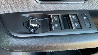 Vauxhall Grandland 1.2 GS SUV 5dr Petrol Hybrid e-DCT Euro 6 (s/s) (145 ps)