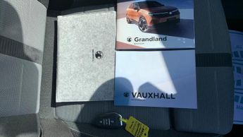 Vauxhall Grandland 1.2 GS SUV 5dr Petrol Hybrid e-DCT Euro 6 (s/s) (145 ps)