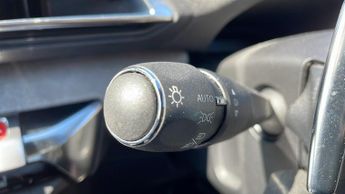 Peugeot 3008 SUV 1.6 13.2kWh GT SUV 5dr Petrol Plug-in Hybrid e-EAT 4WD Euro 6 (s