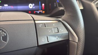 Vauxhall Grandland 1.2 Ultimate SUV 5dr Petrol Hybrid e-DCT Euro 6 (s/s) (136 ps)