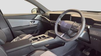 Vauxhall Grandland 1.2 Ultimate SUV 5dr Petrol Hybrid e-DCT Euro 6 (s/s) (136 ps)