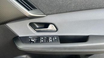 Vauxhall Grandland 1.2 Ultimate SUV 5dr Petrol Hybrid e-DCT Euro 6 (s/s) (145 ps)