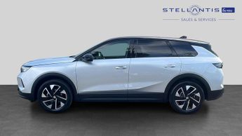 Vauxhall Grandland 1.2 Ultimate SUV 5dr Petrol Hybrid e-DCT Euro 6 (s/s) (145 ps)