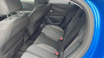 Peugeot 208 50kWh Allure Premium Auto 5dr (7kW Charger)