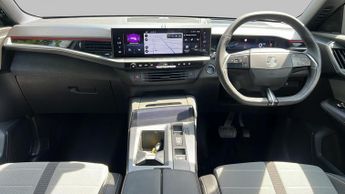 Vauxhall Grandland Electric 73kWh Ultimate SUV 5dr Electric Auto (213 ps)