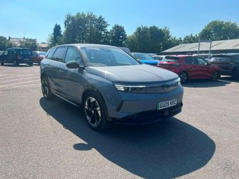 Vauxhall Grandland Electric 73kWh Ultimate SUV 5dr Electric Auto (213 ps)