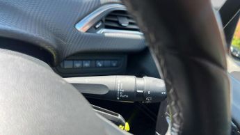 Peugeot 208 1.2 PureTech Tech Edition Hatchback 5dr Petrol EAT Euro 6 (s/s) 