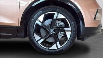 Vauxhall Grandland Electric 73kWh Ultimate SUV 5dr Electric Auto (213 ps)