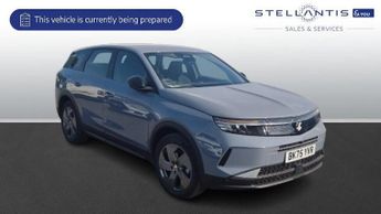 Vauxhall Grandland 1.2 Design SUV 5dr Petrol Hybrid e-DCT Euro 6 (s/s) (145 ps)