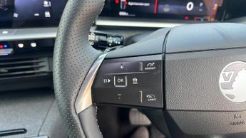 Vauxhall Grandland 1.2 GS SUV 5dr Petrol Hybrid e-DCT Euro 6 (s/s) (145 ps)