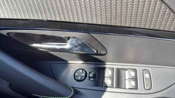 Peugeot 208 51kWh GT Premium Hatchback 5dr Electric Auto (7.4kW Charger) (15