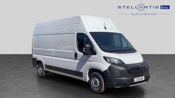 Peugeot Boxer 2.2 BlueHDi 335 Professional Panel Van 5dr Diesel Manual L3 H3 E