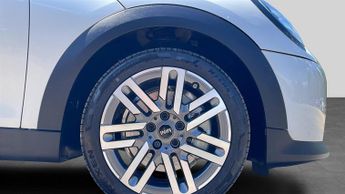 Mini Cooper 1.5C Classic Hatchback 5dr Petrol Steptronic Euro 6 (s/s) (156 p