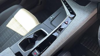 Peugeot 3008 73kWh GT SUV 5dr Electric Auto (210 ps)