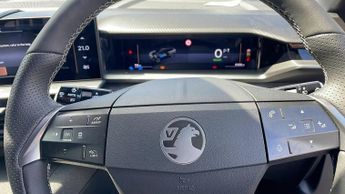Vauxhall Grandland Electric 73kWh GS SUV 5dr Electric Auto (213 ps)