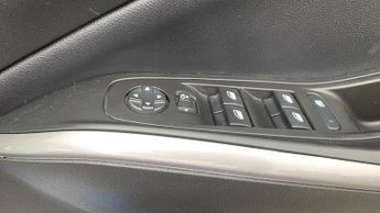 Vauxhall Grandland 1.6 13.2kWh Ultimate Auto Euro 6 (s/s) 5dr
