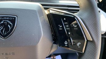 Peugeot 3008 73kWh GT SUV 5dr Electric Auto (210 ps)