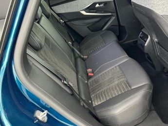 Peugeot 3008 73kWh GT Auto 5dr