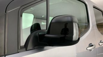 Citroen Berlingo 50kWh Flair XTR M MPV 5dr Electric Auto (7.4kW Charger) (136 ps)