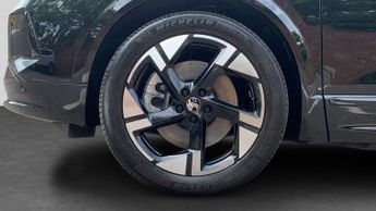 Vauxhall Grandland Electric 73kWh Ultimate SUV 5dr Electric Auto (213 ps)