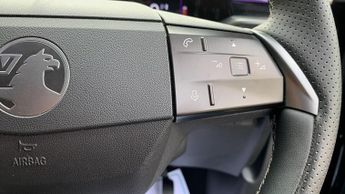 Vauxhall Grandland Electric 73kWh Ultimate SUV 5dr Electric Auto (213 ps)