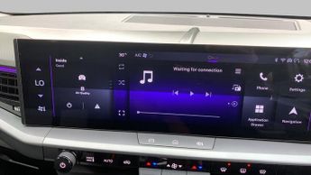 Vauxhall Grandland Electric 73kWh Ultimate SUV 5dr Electric Auto (213 ps)