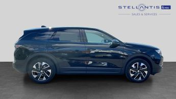 Vauxhall Grandland 1.2 GS SUV 5dr Petrol Hybrid e-DCT Euro 6 (s/s) (136 ps)