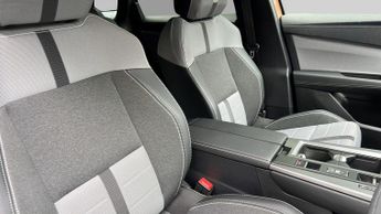 Vauxhall Grandland 1.2 Ultimate SUV 5dr Petrol Hybrid e-DCT Euro 6 (s/s) (136 ps)