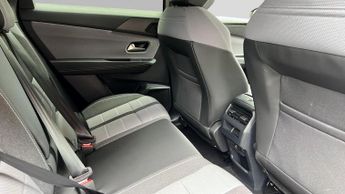 Vauxhall Grandland 1.2 Ultimate SUV 5dr Petrol Hybrid e-DCT Euro 6 (s/s) (136 ps)
