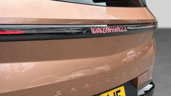 Vauxhall Grandland 1.2 Ultimate SUV 5dr Petrol Hybrid e-DCT Euro 6 (s/s) (136 ps)