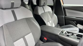 Vauxhall Grandland 1.2 Ultimate SUV 5dr Petrol Hybrid e-DCT Euro 6 (s/s) (136 ps)