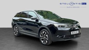 Vauxhall Grandland 1.2 Ultimate SUV 5dr Petrol Hybrid e-DCT Euro 6 (s/s) (136 ps)
