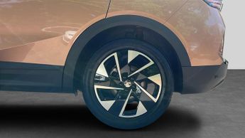 Vauxhall Grandland 1.2 Ultimate SUV 5dr Petrol Hybrid e-DCT Euro 6 (s/s) (145 ps)