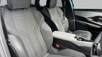 Peugeot 3008 73kWh GT SUV 5dr Electric Auto (210 ps)
