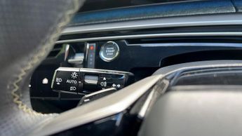 Peugeot 3008 73kWh GT SUV 5dr Electric Auto (210 ps)