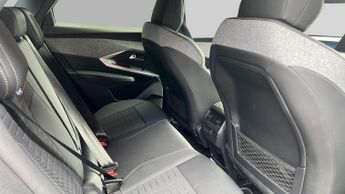 Peugeot 3008 73kWh GT SUV 5dr Electric Auto (210 ps)