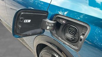 Peugeot 3008 73kWh GT SUV 5dr Electric Auto (210 ps)
