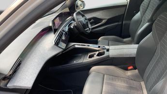 Peugeot 3008 73kWh GT SUV 5dr Electric Auto (210 ps)