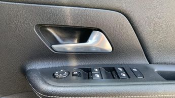 Vauxhall Mokka Electric 50kWh Ultimate SUV 5dr Electric Auto (136 ps)