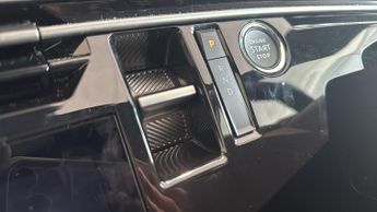 Peugeot 3008 73kWh GT SUV 5dr Electric Auto (210 ps)